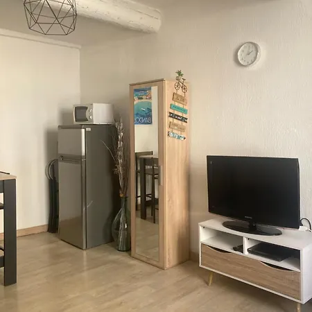 A Deux Pas Du Port Apartment Bandol